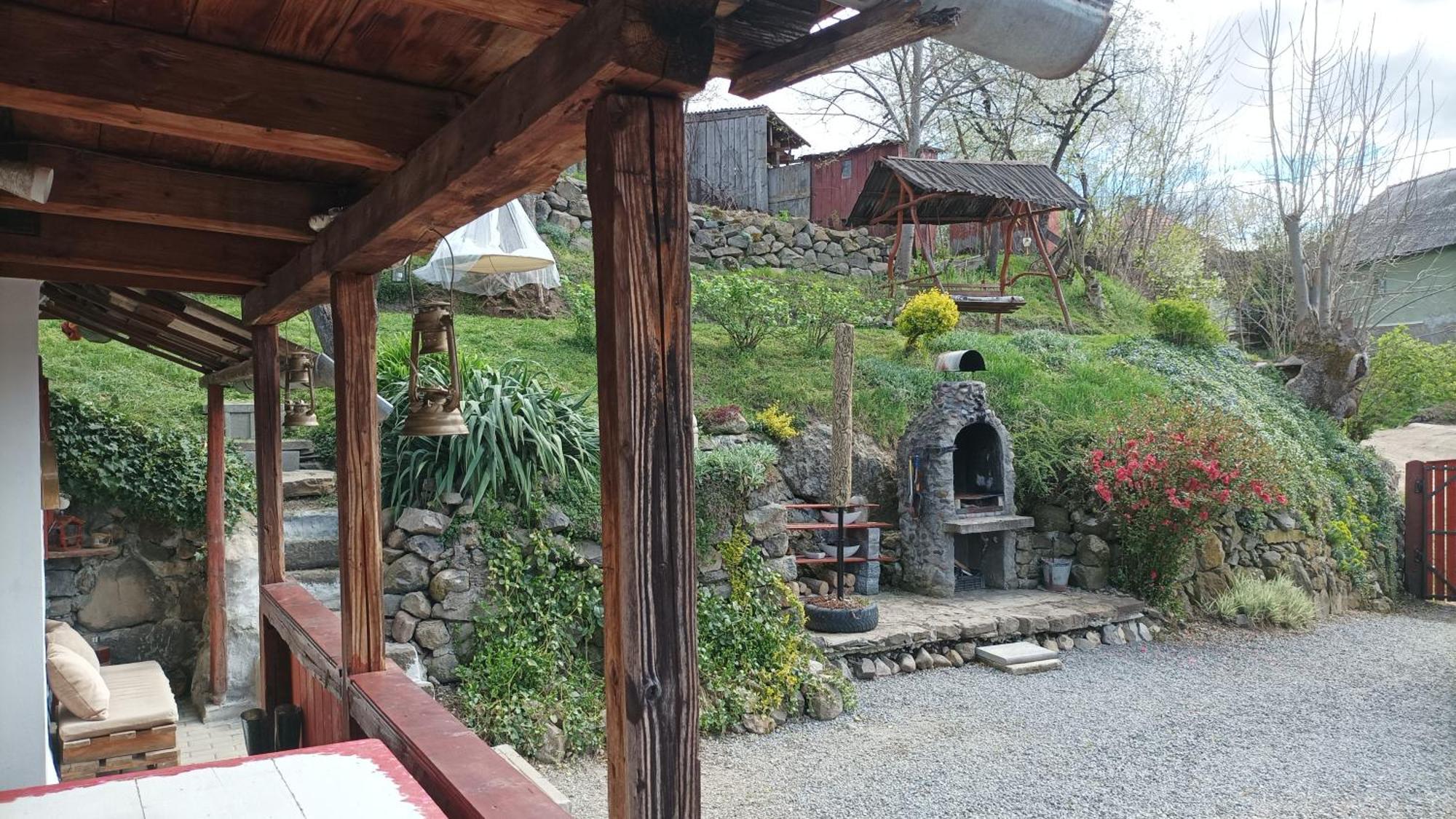 Meselak Villa Ocna de Sus Bagian luar foto