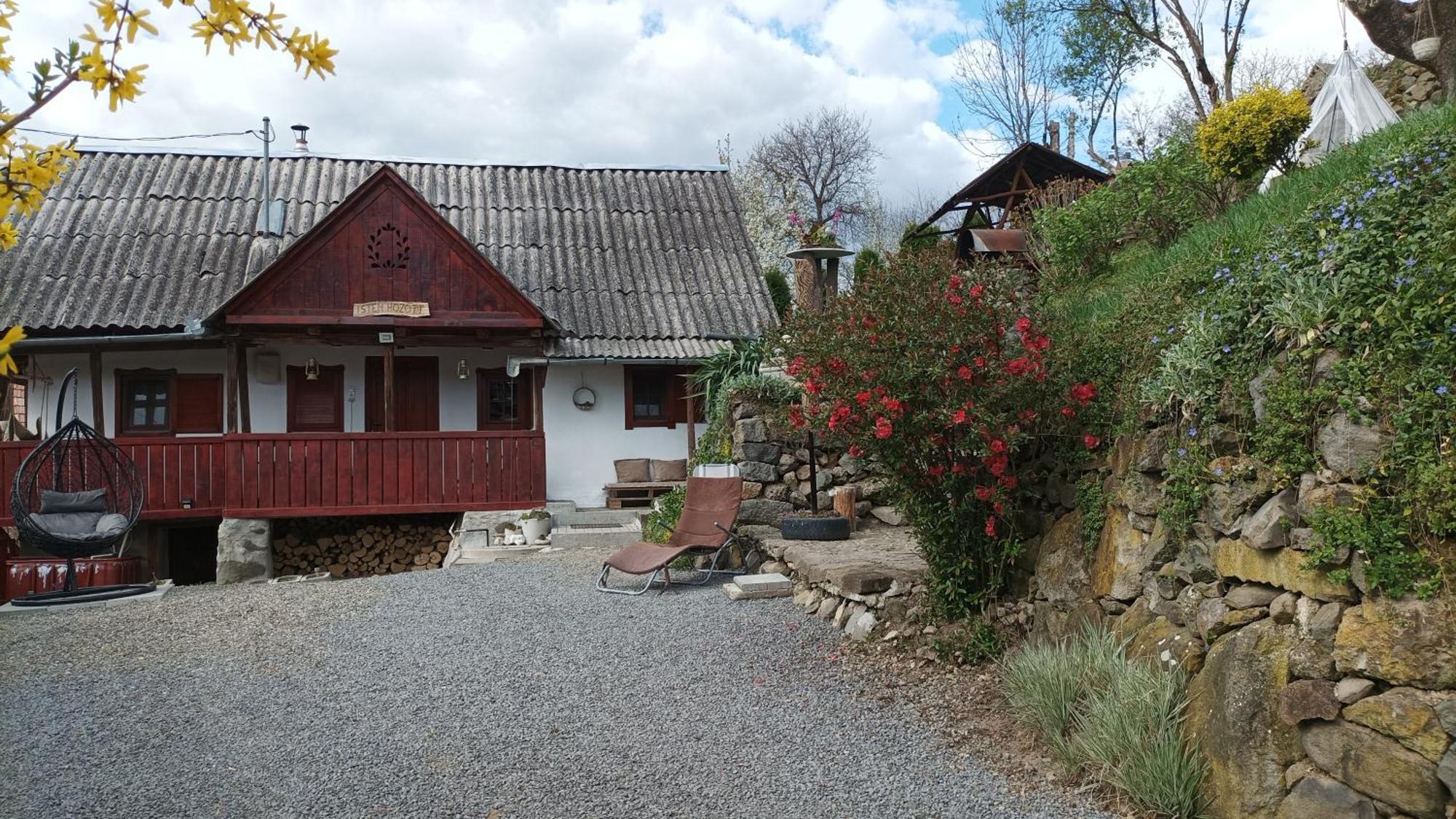 Meselak Villa Ocna de Sus Bagian luar foto